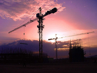 房屋建筑工程施工承包 流程、要點與風險管理